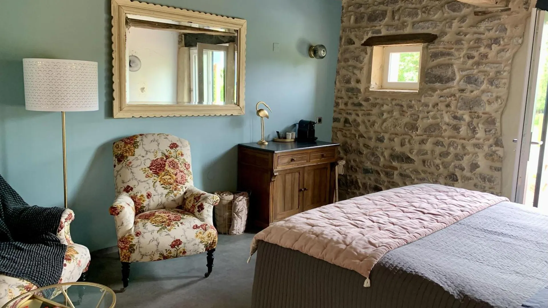 Domaine D'Aromm - Chambres D'Hotes & Gites - Piscine, Etangs & Animaux - Au Calme Ouches Frankrijk