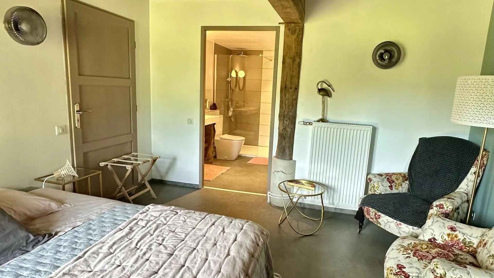 Gasthuis Domaine D'Aromm - Chambres D'Hotes & Gites - Piscine, Etangs & Animaux - Au Calme Ouches