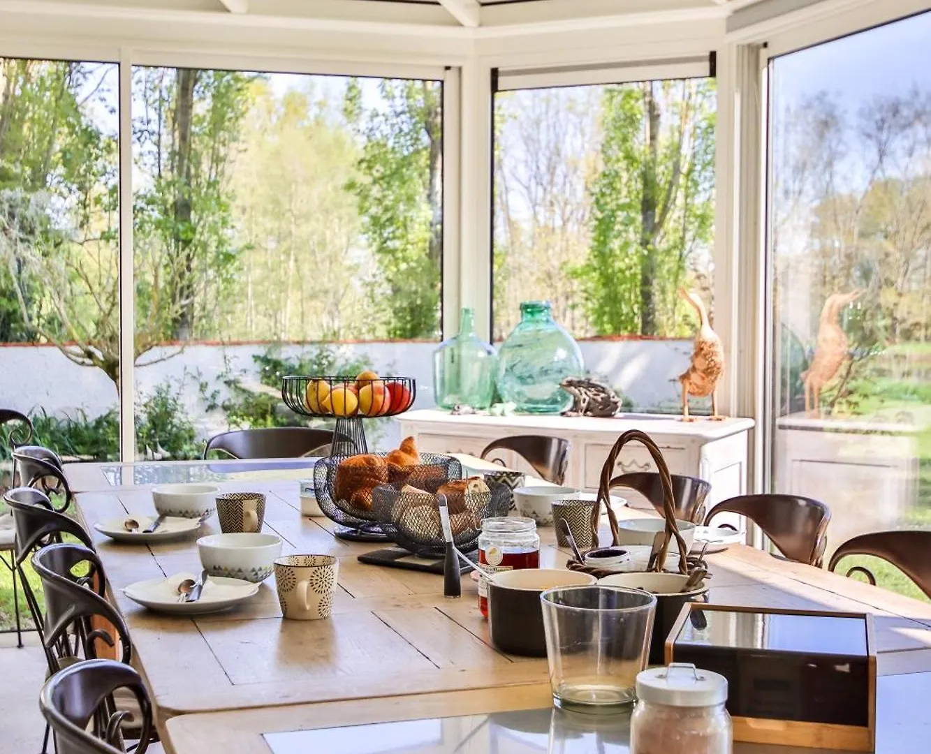 Domaine D'Aromm - Chambres D'Hotes & Gites - Piscine, Etangs & Animaux - Au Calme Ouches Guest house