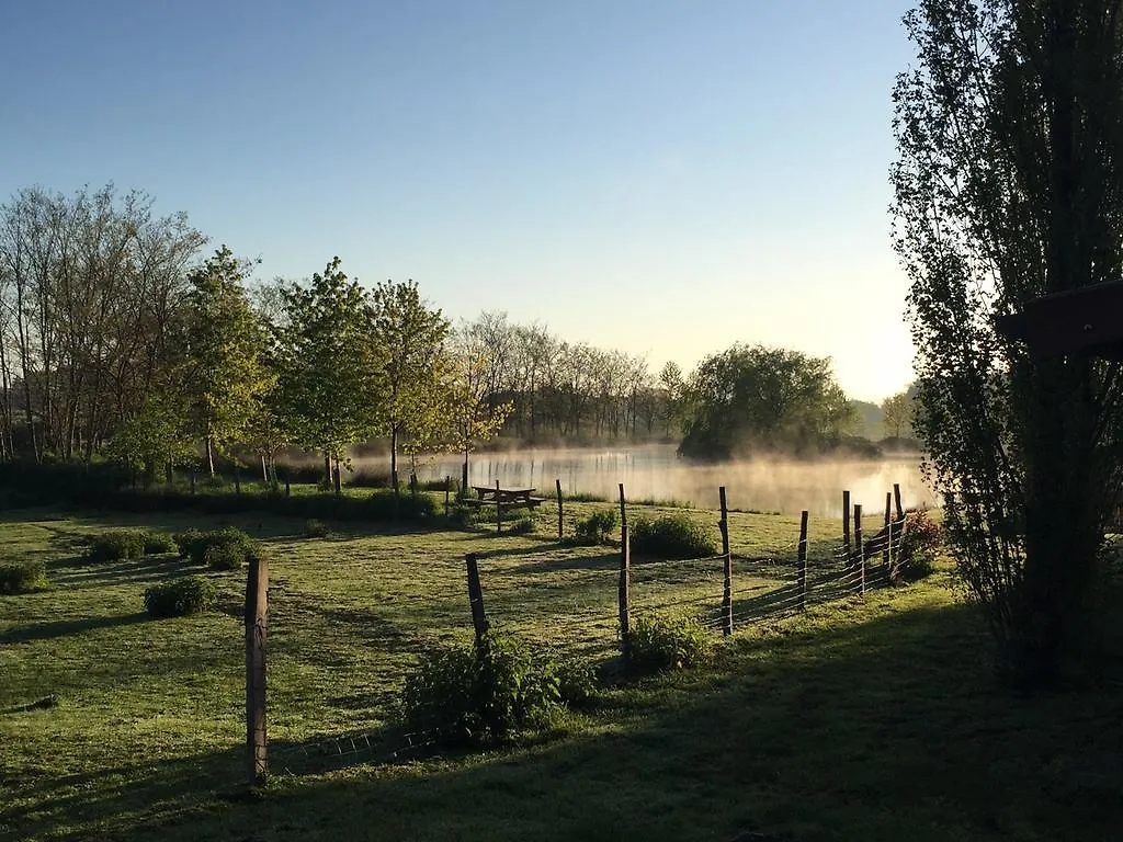 Domaine D'Aromm - Chambres D'Hotes & Gites - Piscine, Etangs & Animaux - Au Calme Ouches France