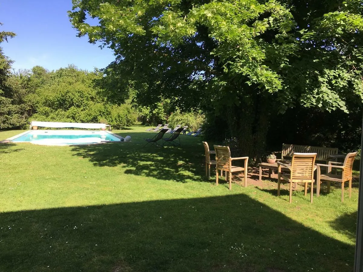 Domaine D'Aromm - Chambres D'Hotes & Gites - Piscine, Etangs & Animaux - Au Calme Ouches Guest house