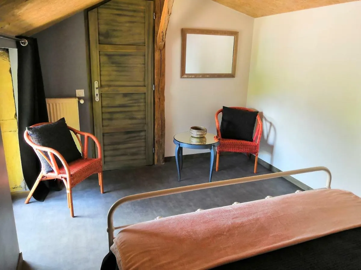 Domaine D'Aromm - Chambres D'Hotes & Gites - Piscine, Etangs & Animaux - Au Calme Ouches 0*,  France